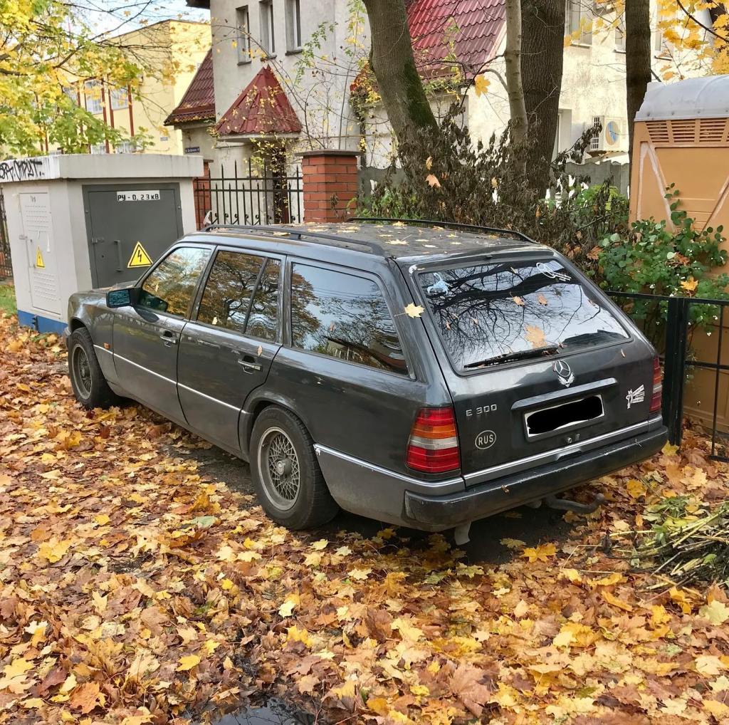 Mercedes-Benz W124 (1984)