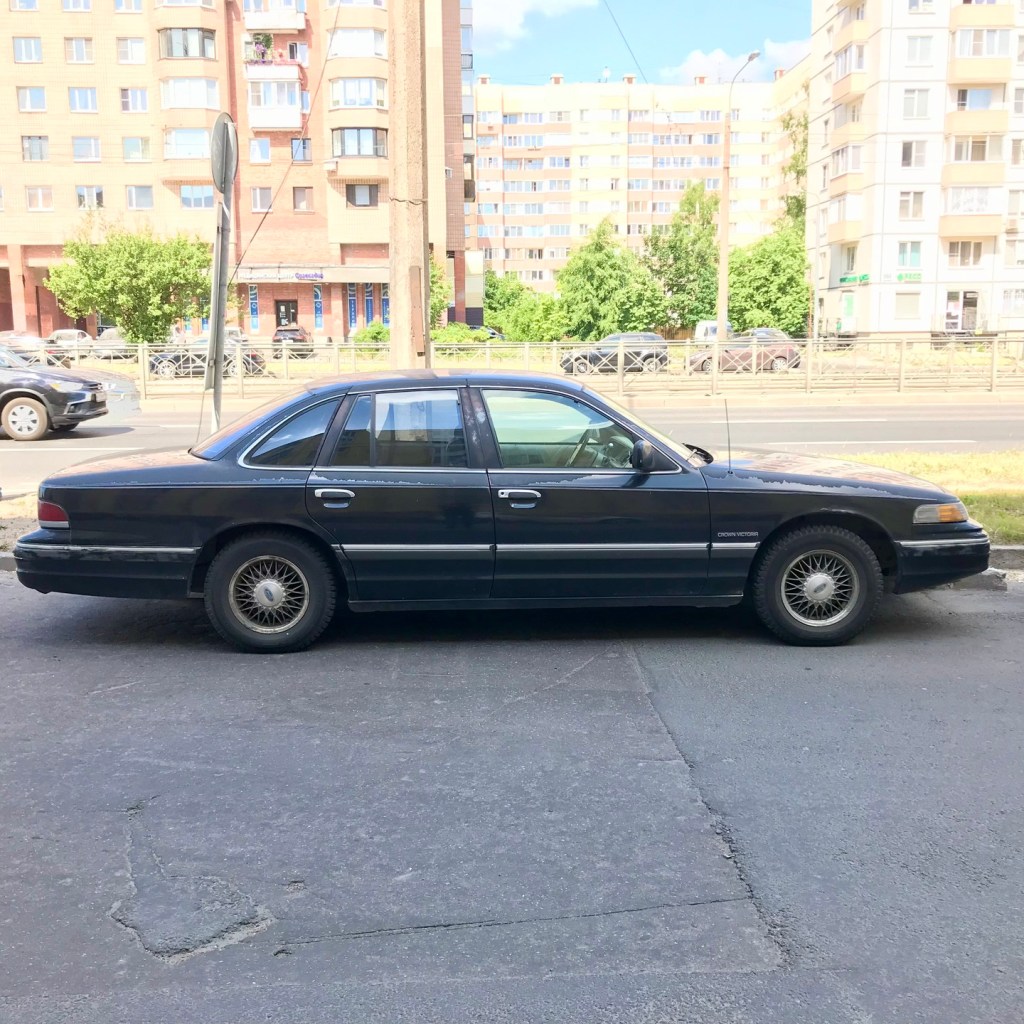 Ford Crown Victoria