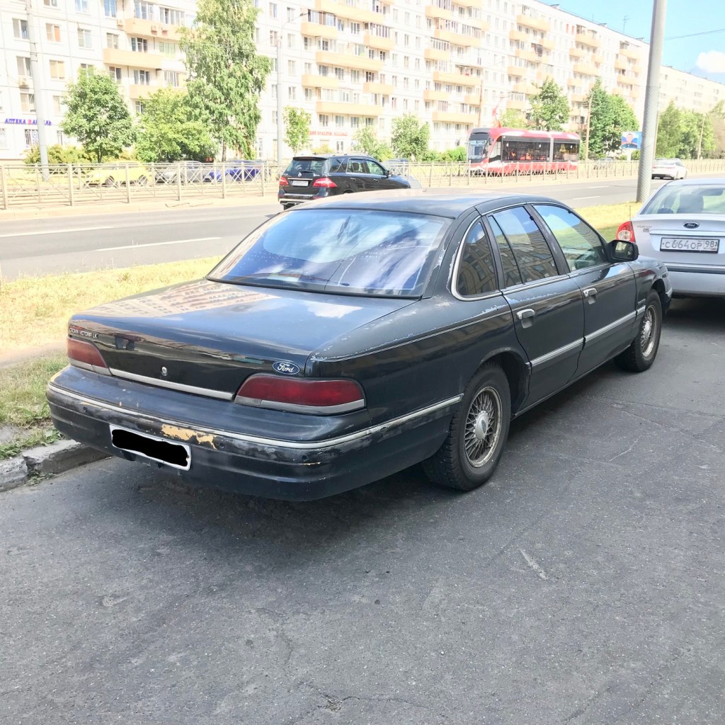 Ford Crown Victoria (1991)
