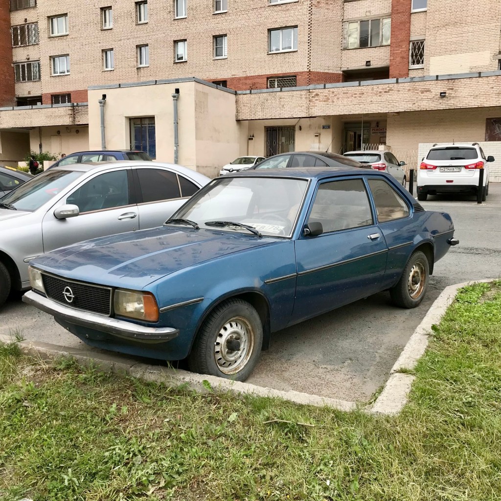 Opel Ascona B (1975)