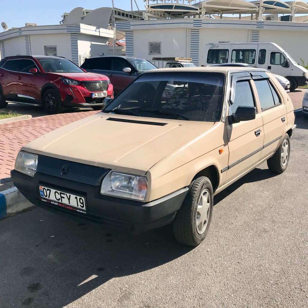 Škoda Favorit (Skoda Favorit) (1987)