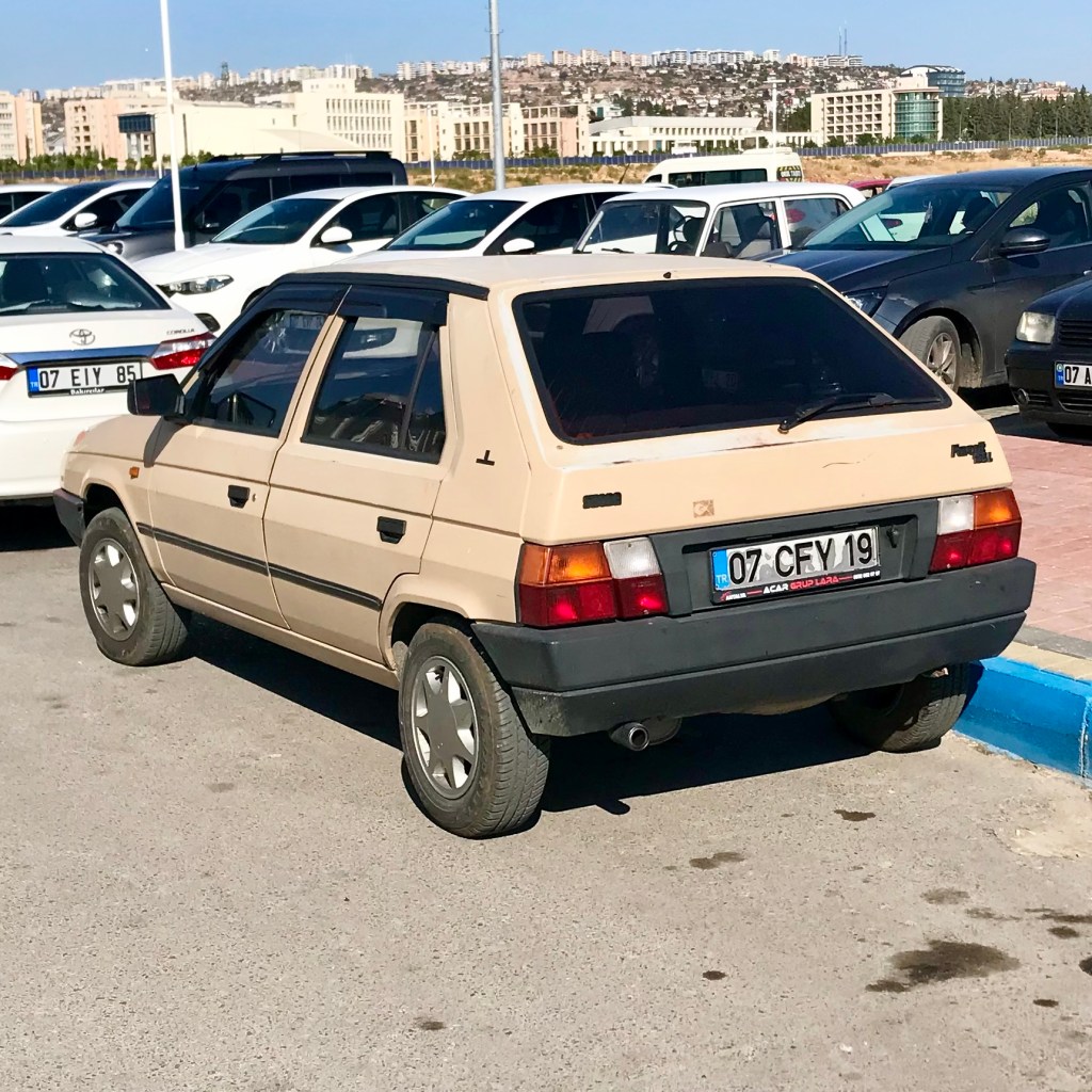 Škoda Favorit (Skoda Favorit) (1987)