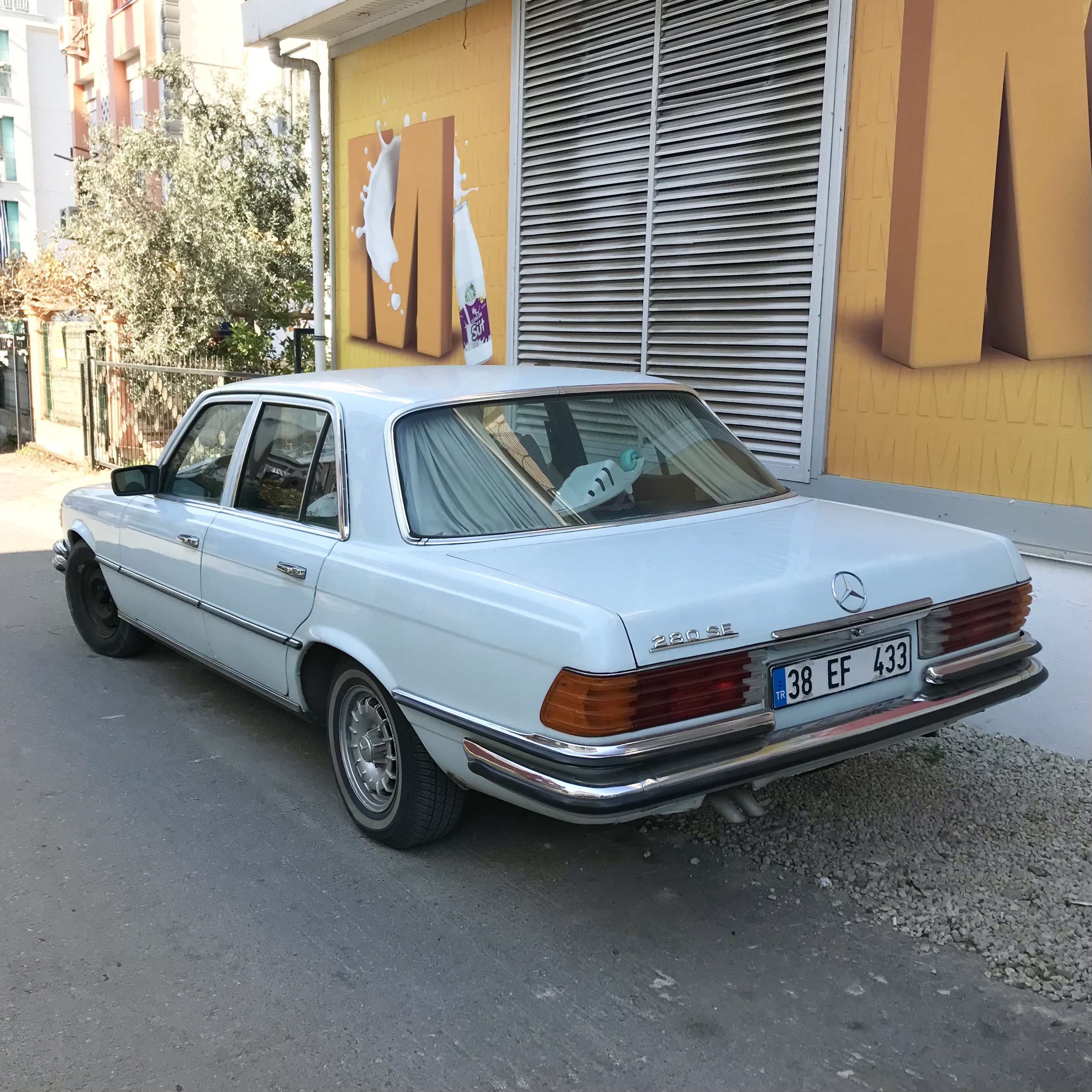 Mercedes-Benz W116/V116 (1973)