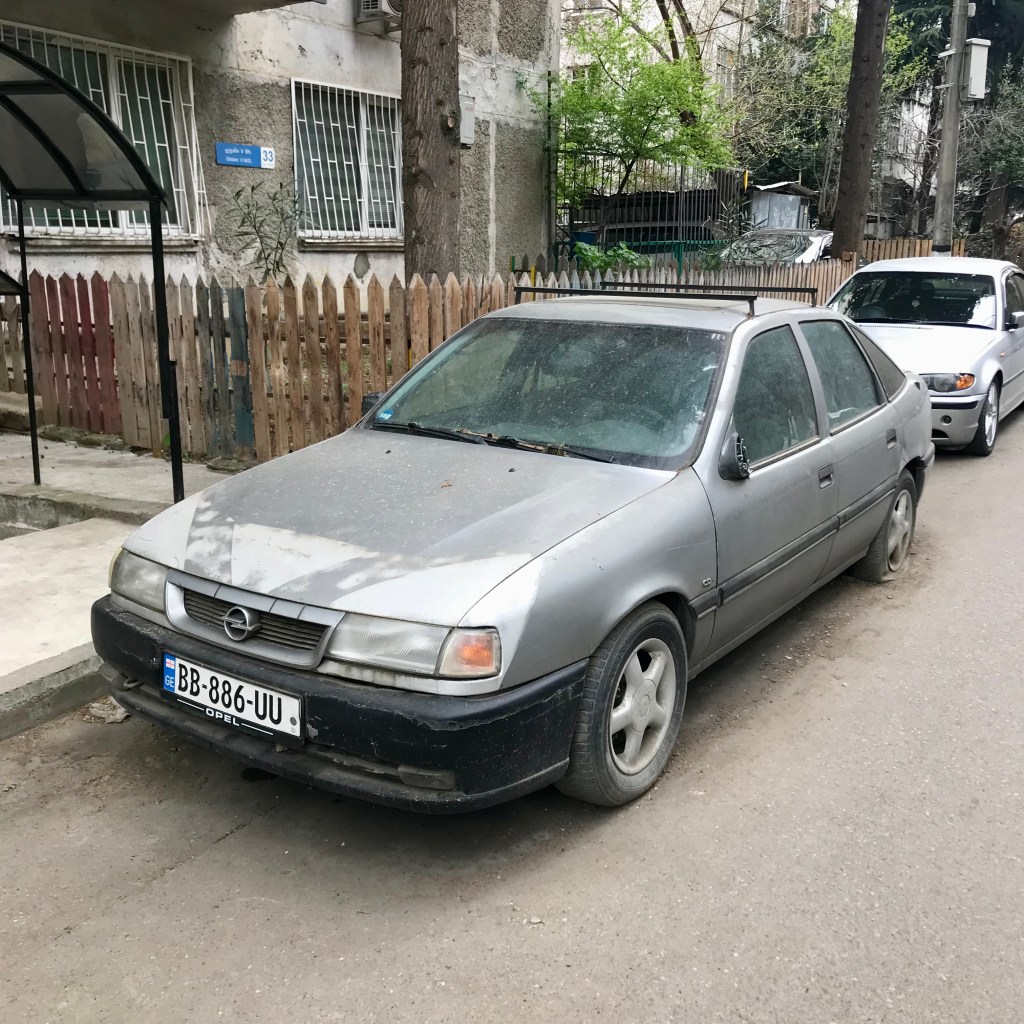 Opel Vectra (1988)