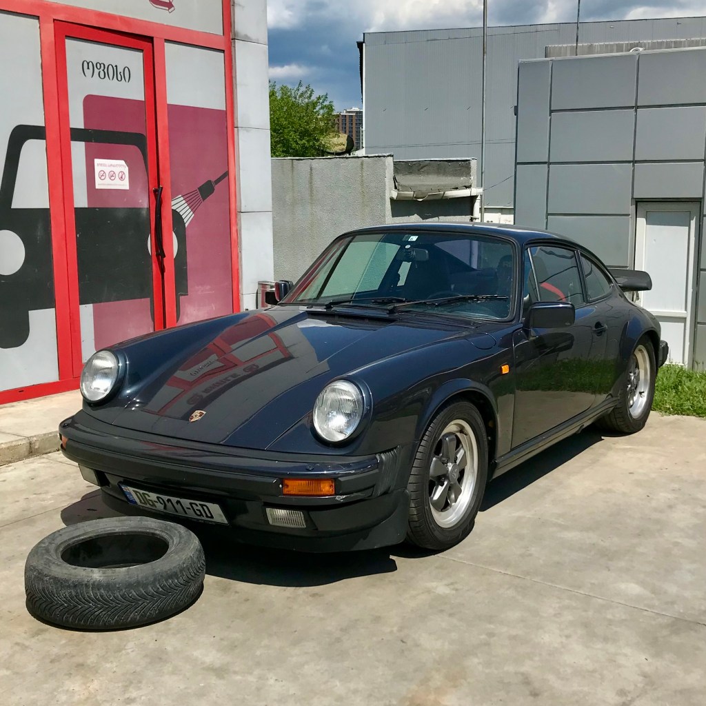 Porsche 930 (1975)