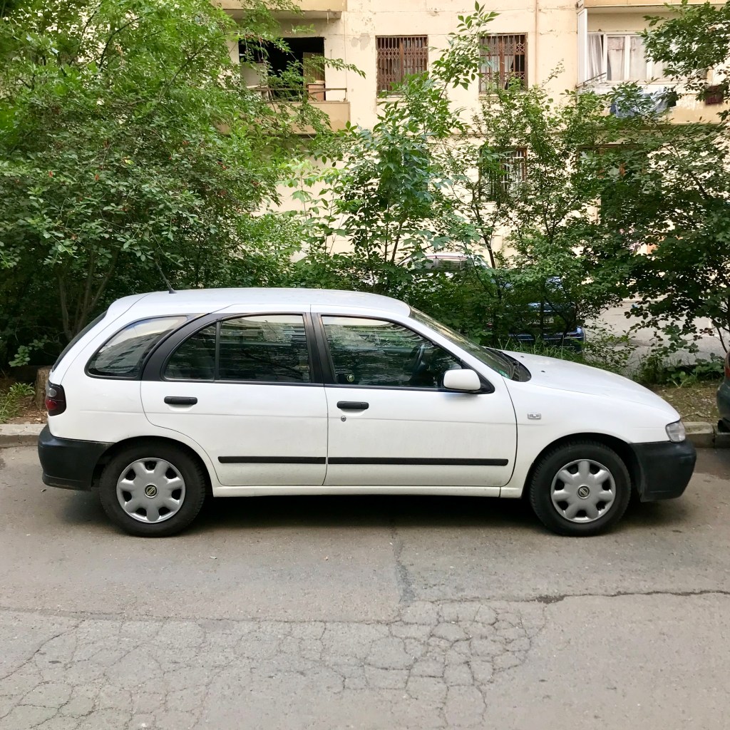 Nissan Almera