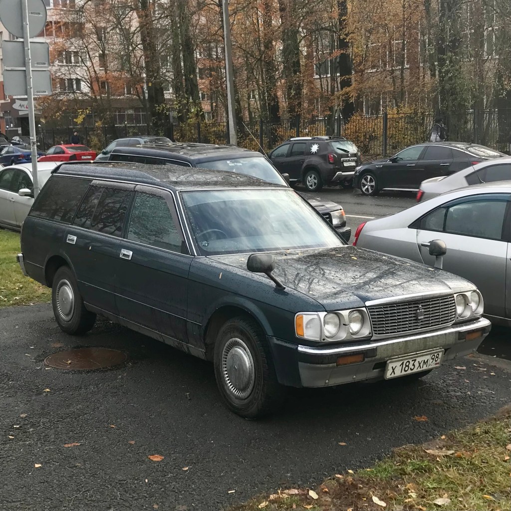Toyota Crown (1991)