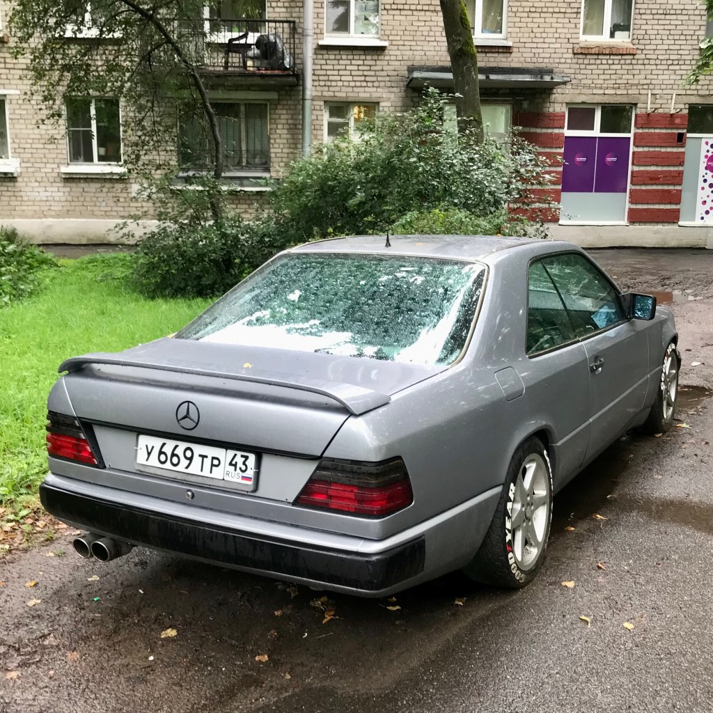 Mercedes-Benz W124 (200) (1985)