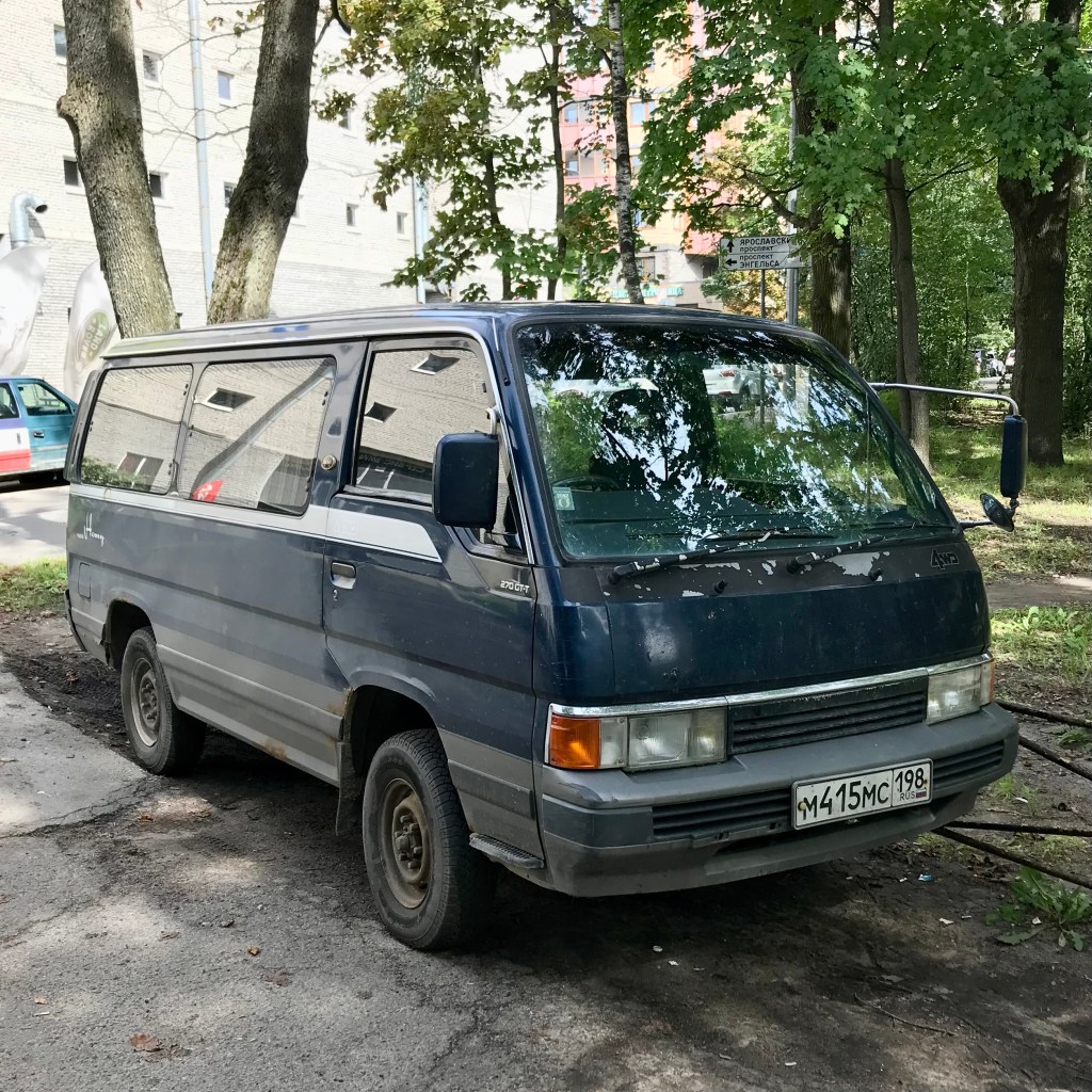 Nissan Caravan (Homy) (1987)