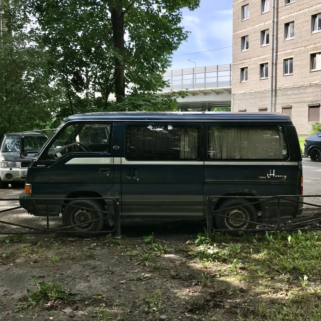 Nissan Caravan (Homy)