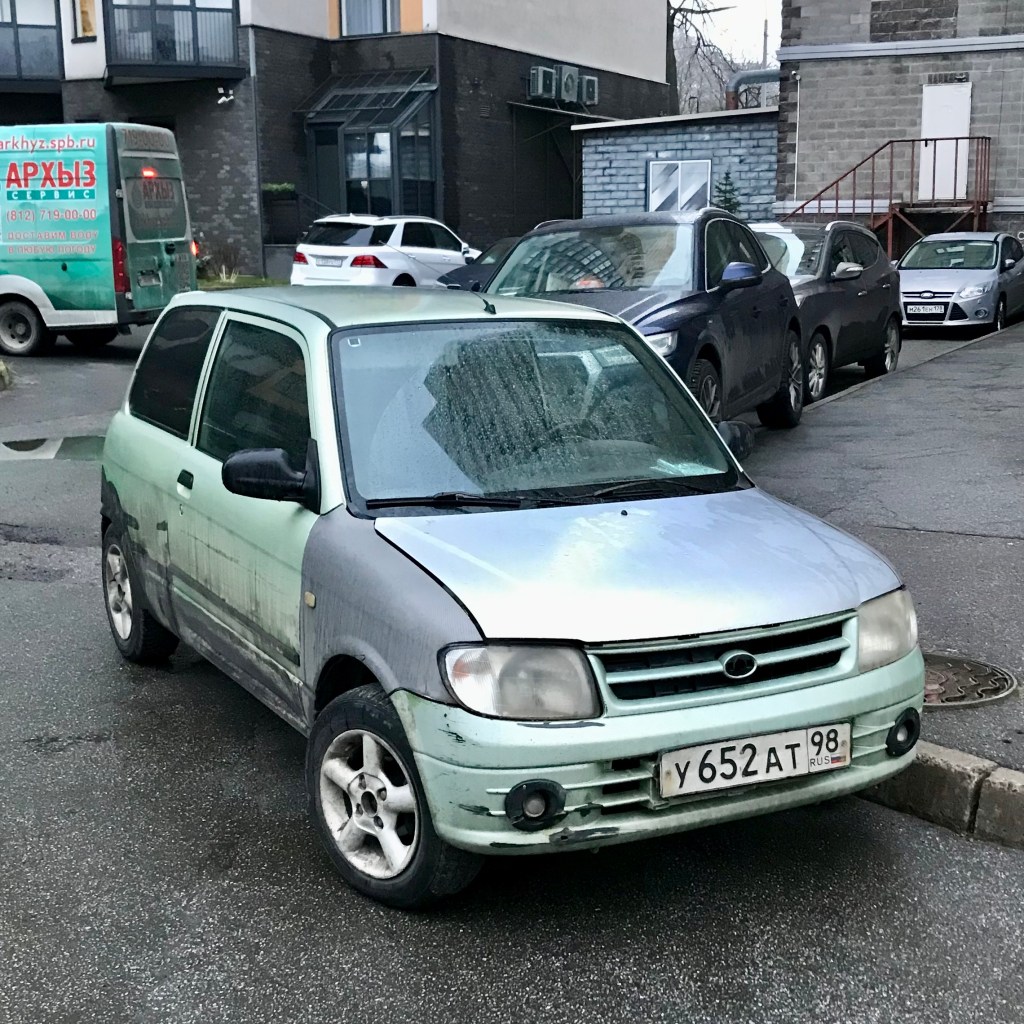 Daihatsu Mira (1998)