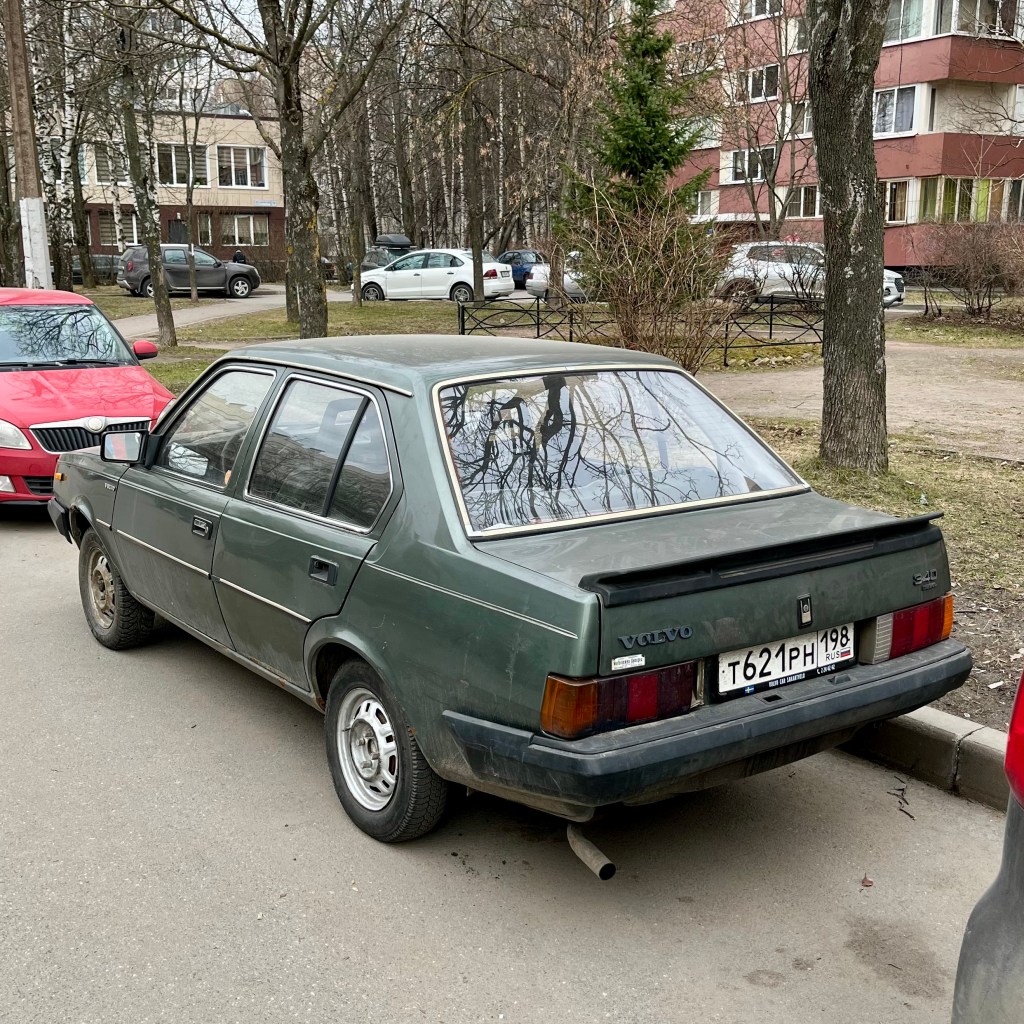 Volvo 360 (1983)