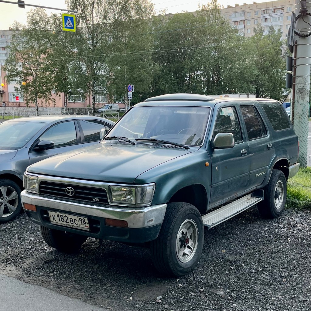 Toyota Hilux Surf (4Runner) (1989)