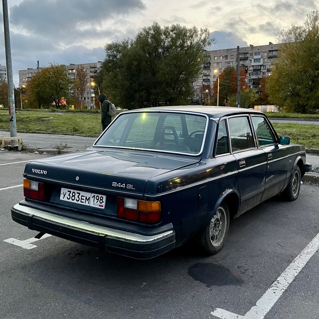 Volvo 244 (200 series) (1980)